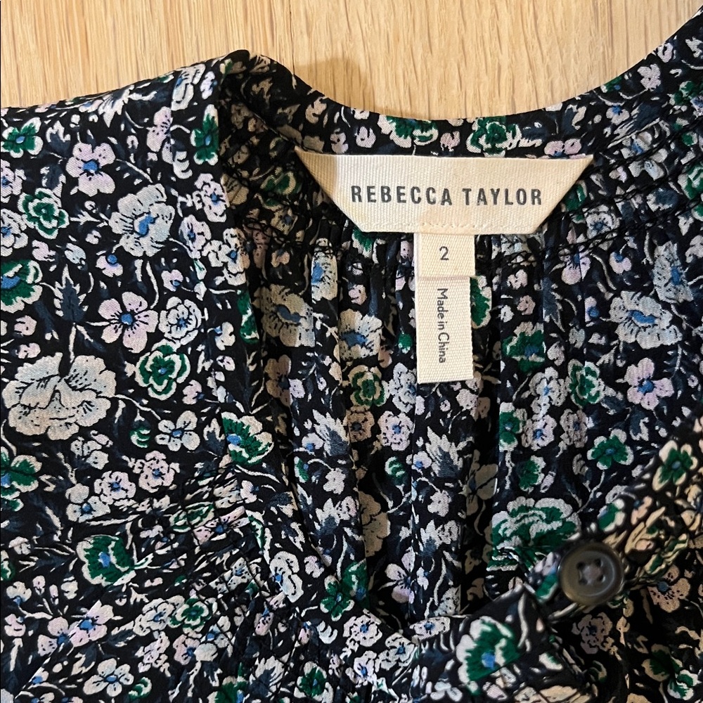 Rebecca Taylor Navy and Floral 100% Silk Sleeveless Blouse - Size 2 - Picture 2 of 6